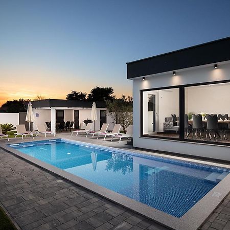 Villa L&L Μεντουλίν Εξωτερικό φωτογραφία