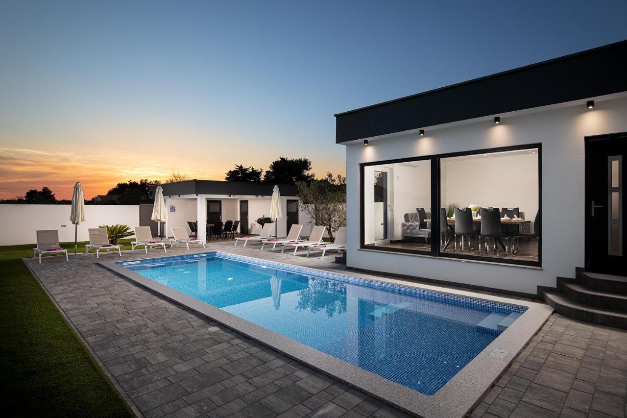 Villa L&L Μεντουλίν Εξωτερικό φωτογραφία